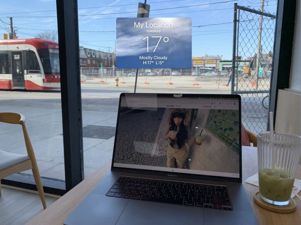 Good weather at the cafe